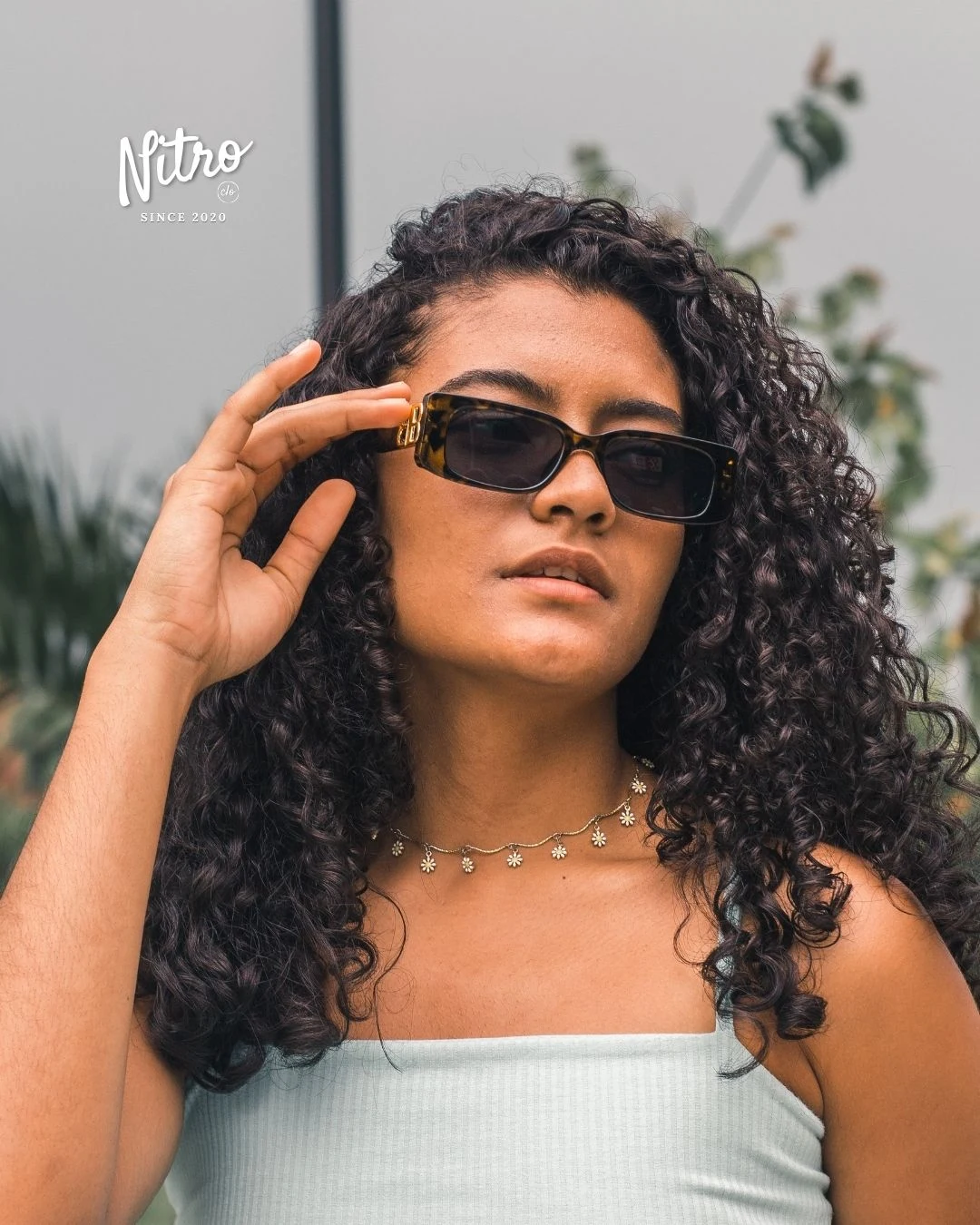 Gafas Barcelona Animal print, con modelo 2