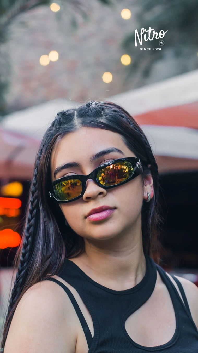 Gafas Moon Negras lente amarillo, con modelo 1